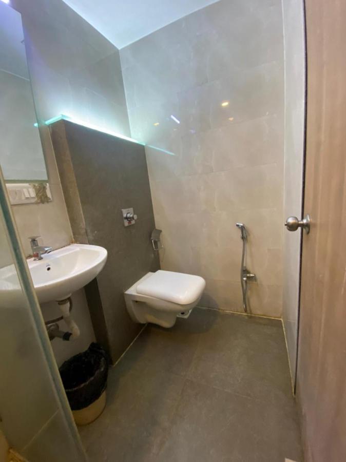 Hotel Airport Prime -Near Mumbai International Airport Andheri East Exterior photo